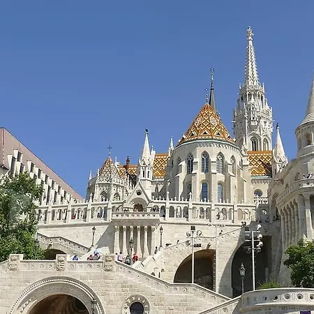 Apartament In The Center Of Buda *